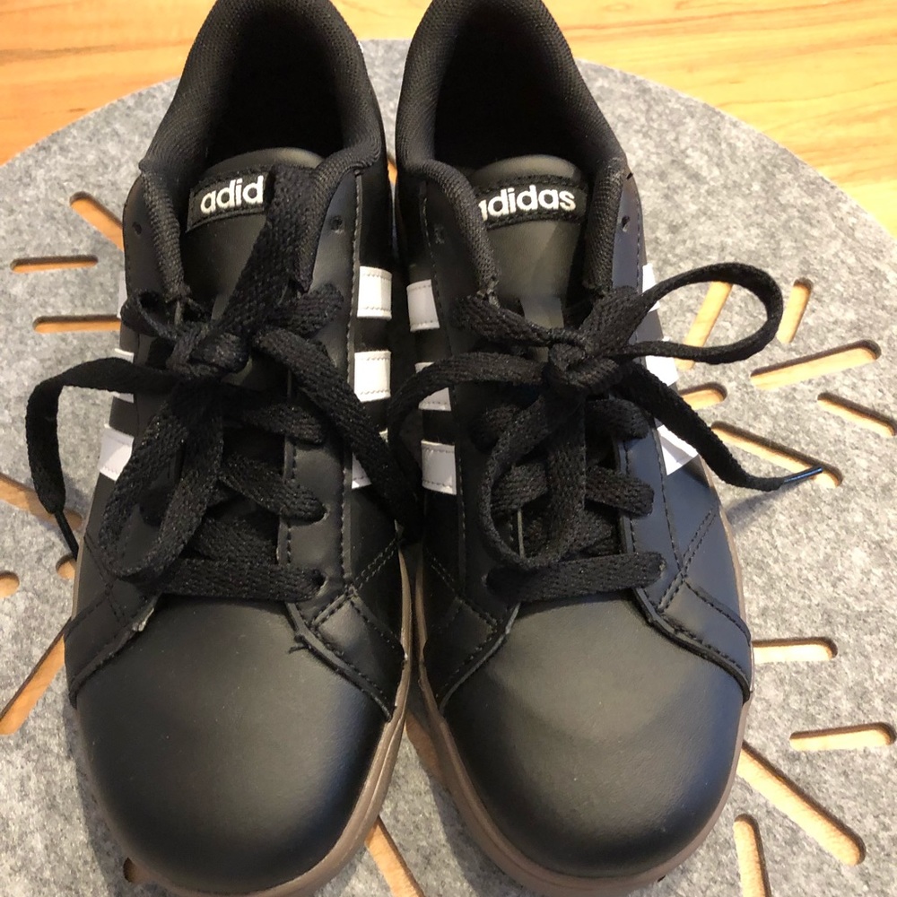 Brand new never worn Boys Adidas Sneakers